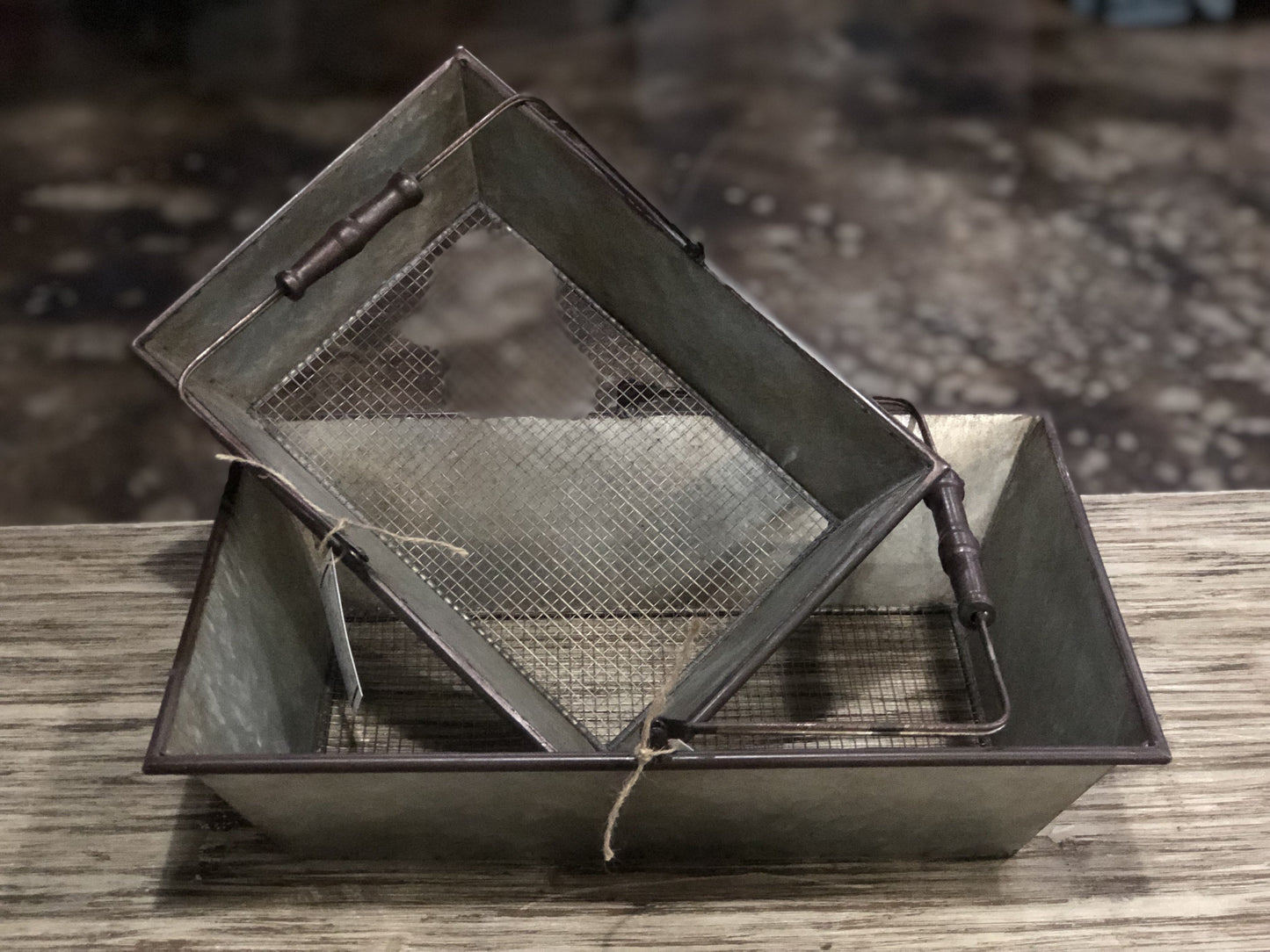 Wire Mesh Bottom Basket