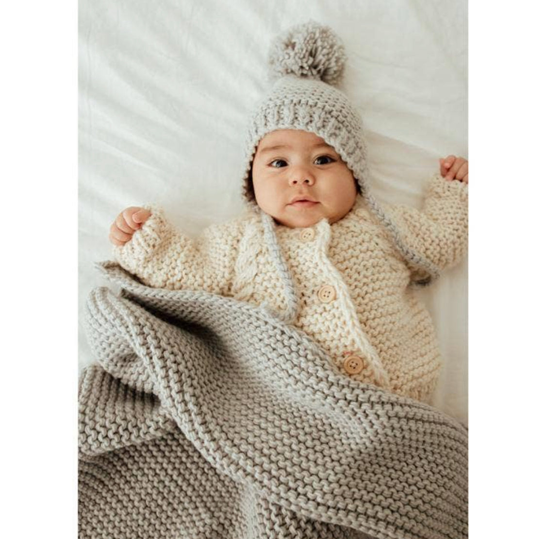 Grey Stitch Knit Blanket