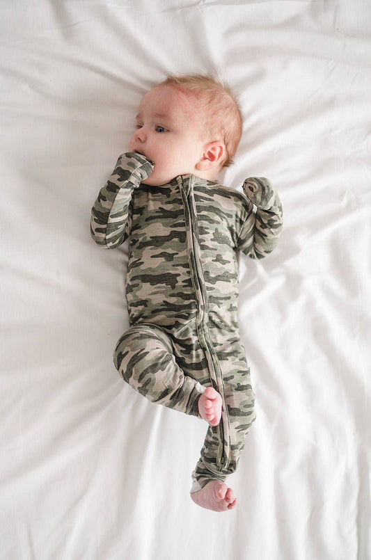 Zipper Romper - Camo: Newborn