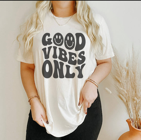 Good Vibes Only Smiley Tee